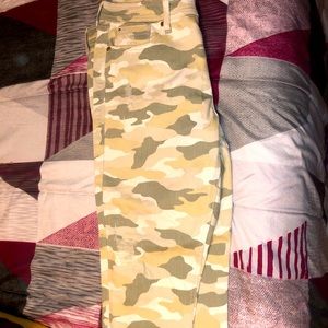 Camo Ripped jeans